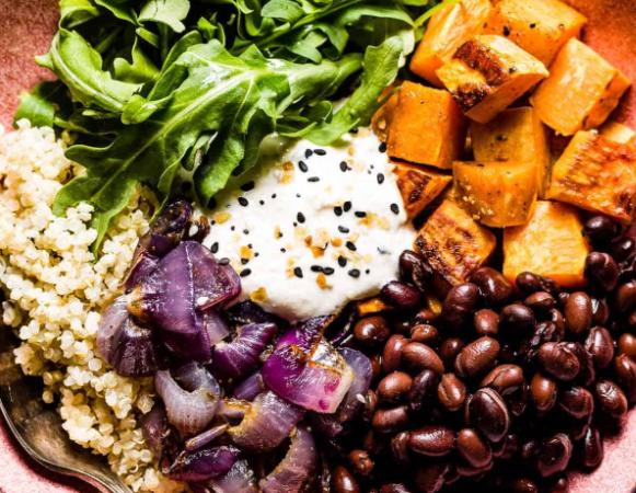 The Quinoa & Roasted Veggie Bowl: The Ultimate Balanced Meal